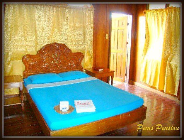 Pems Pension And Restaurant Taytay  Esterno foto