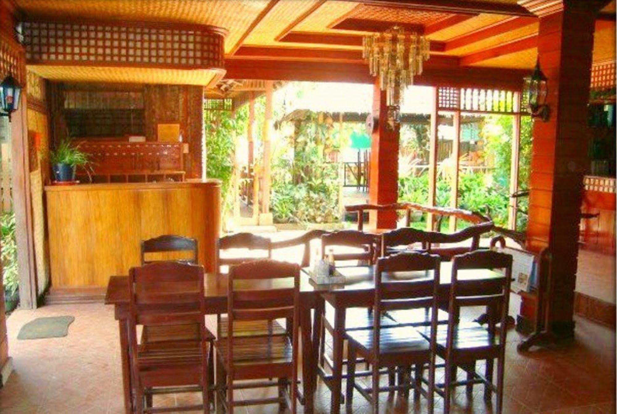 Pems Pension And Restaurant Taytay  Esterno foto