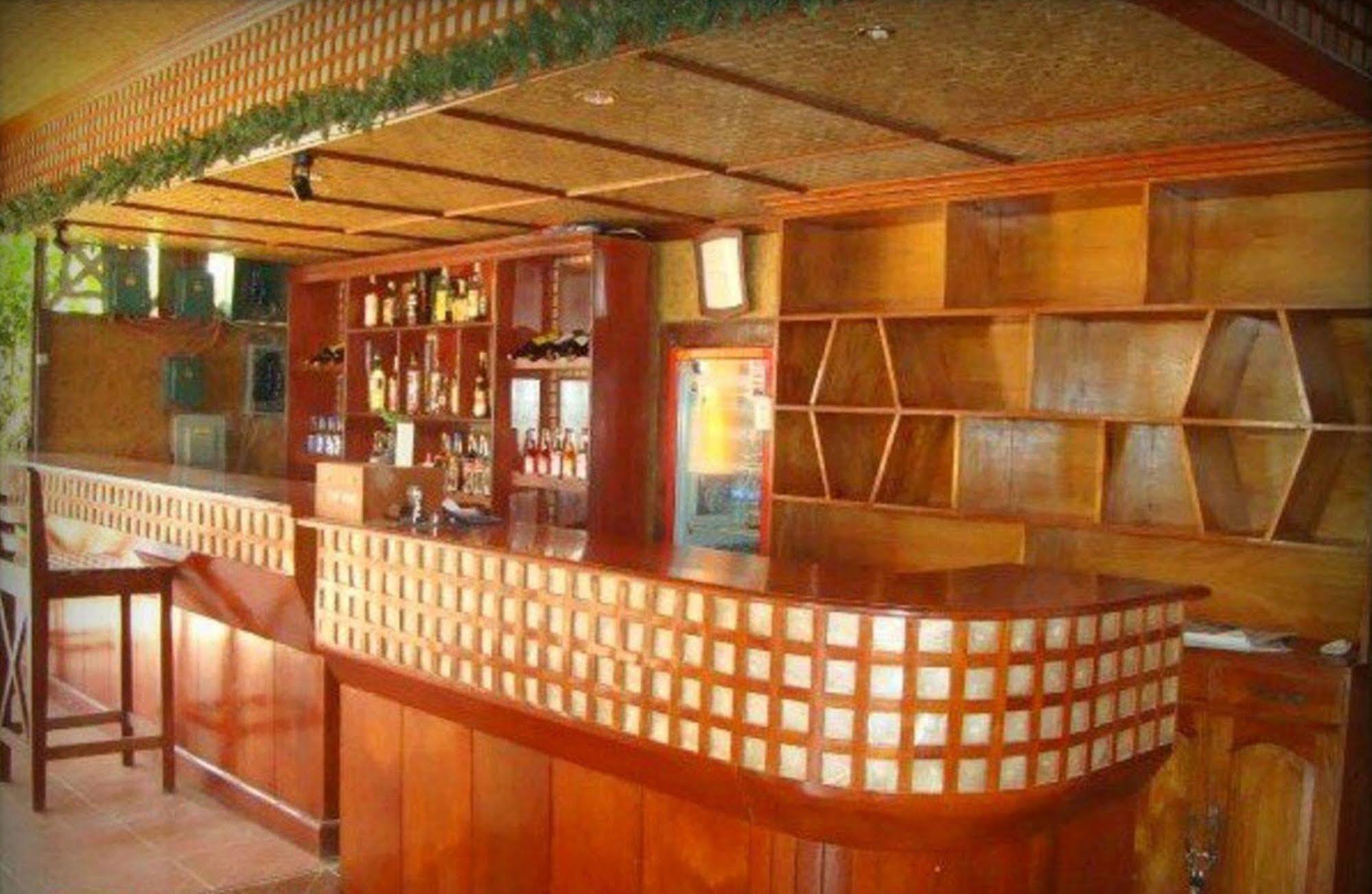 Pems Pension And Restaurant Taytay  Esterno foto
